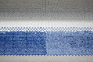 amsterdam-tunnel-lined-with-80-000-delft-blue-tiles-04-600x400